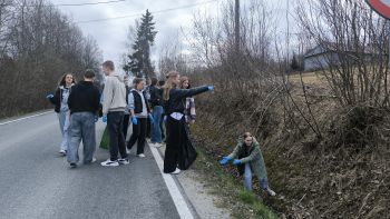 SPRZĄTAMY ŚWIAT