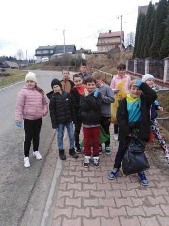 SPRZĄTAMY ŚWIAT