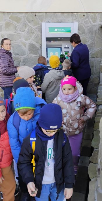 Wizyta w banku w Rabie Wyżnej