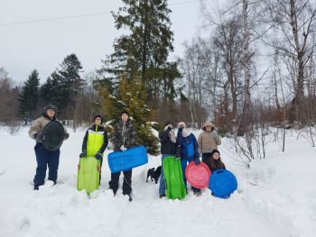 Zimowe zabawy w śniegu