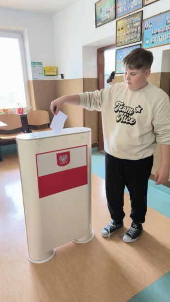 Szkolne_wybory_prezydenckie_2025