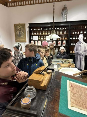 Wycieczka klasy IV z Programu „Wyjście z klasą” do Muzeum Orkana i Teatru Lalek Rabcio