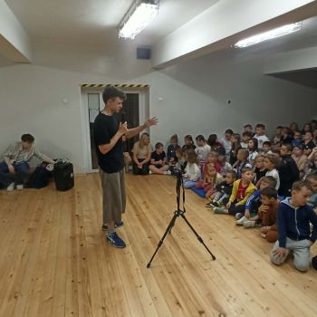 „PASJA, KTÓRA WIRUJE”
– NIEZWYKŁY POKAZ YO-YO JAKUBA PALUCHA 
